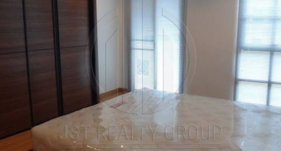 For sale 2 bedrooms condo in Bang Rak, Bangkok