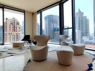 For rent 2 bedrooms condo in Pathum Wan, Bangkok