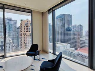 For rent 2 bedrooms condo in Pathum Wan, Bangkok