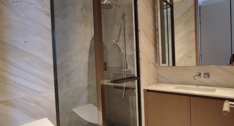 For rent 2 ベッドルーム condo in Pathum Wan, Bangkok
