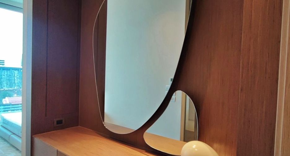 For rent 2 ベッドルーム condo in Pathum Wan, Bangkok