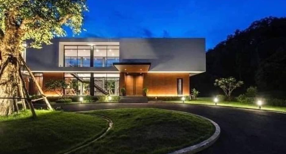 For sale 4 ベッドルーム villa in Hang Dong, Chiang Mai