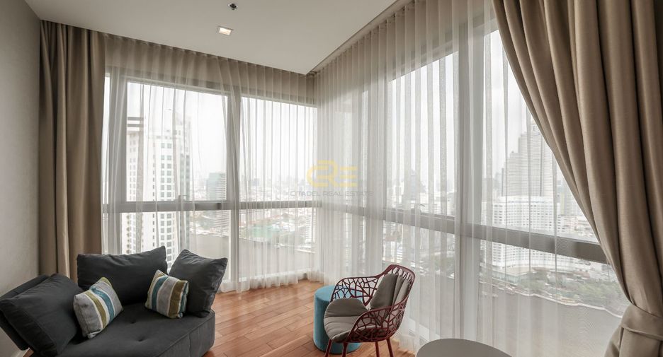 Condo en venta de 3 habitaciones en Sathon, Bangkok