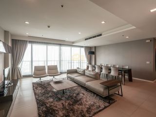 Продажа 3 спальни кондо в Сатхон, Бангкок