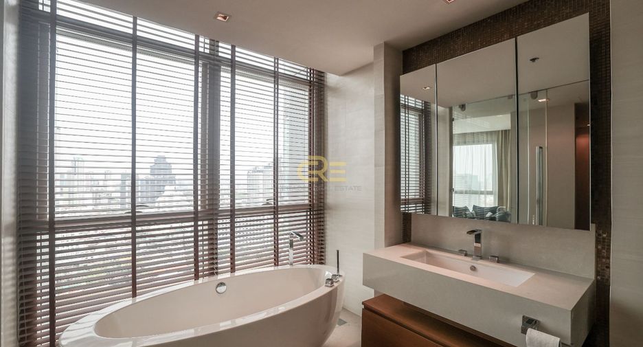 Condo en venta de 3 habitaciones en Sathon, Bangkok