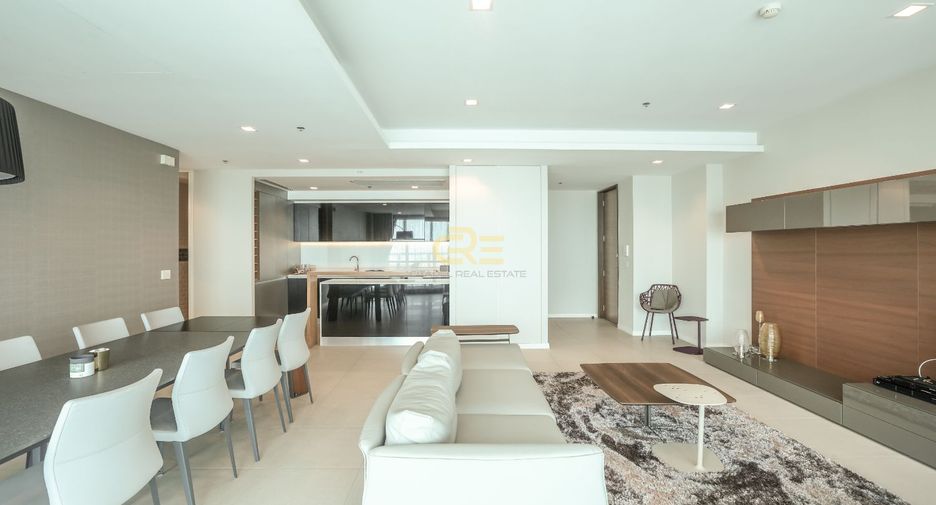 Condo en venta de 3 habitaciones en Sathon, Bangkok