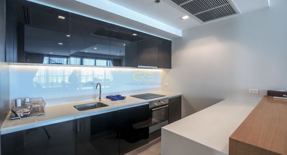 Condo en venta de 3 habitaciones en Sathon, Bangkok