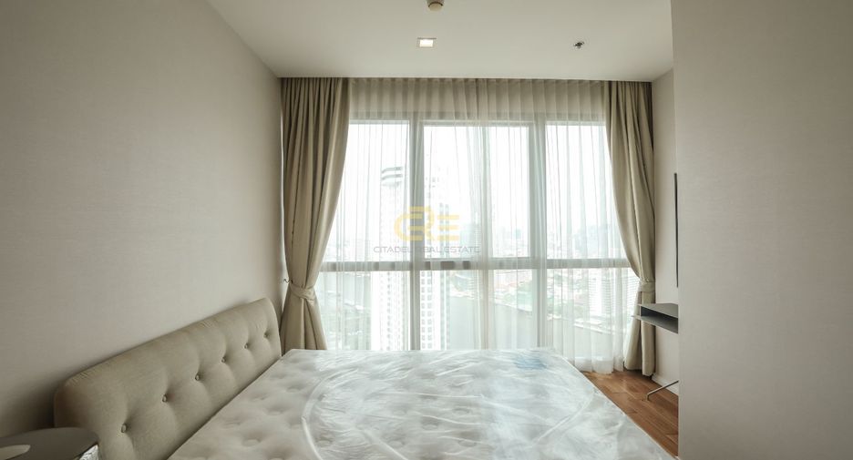Condo en venta de 3 habitaciones en Sathon, Bangkok