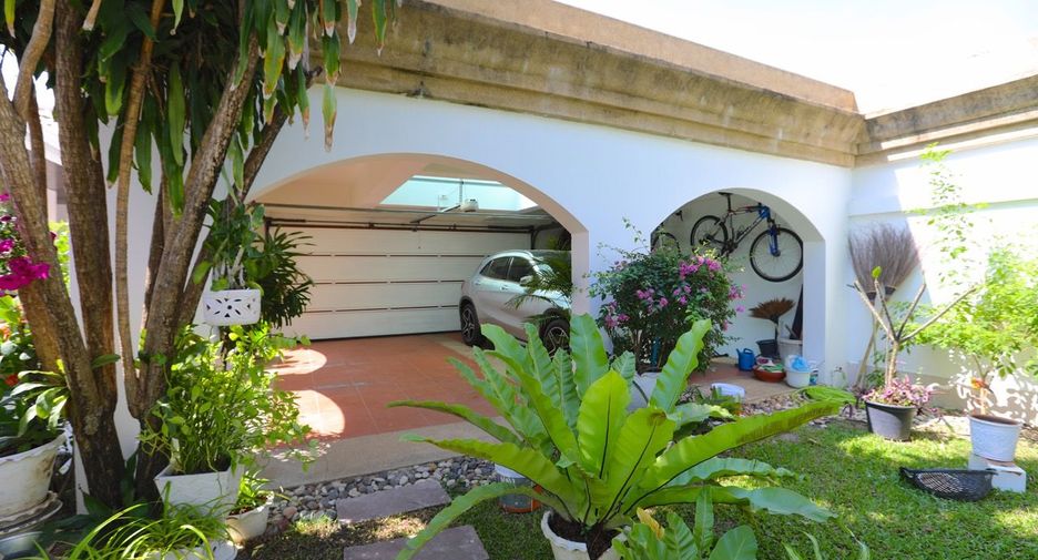 For sale 3 bed house in Bang Lamung, Chonburi