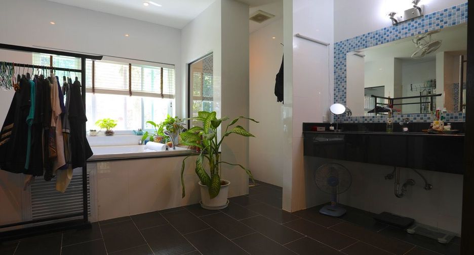 For sale 3 bed house in Bang Lamung, Chonburi