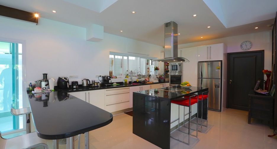 For sale 3 bed house in Bang Lamung, Chonburi