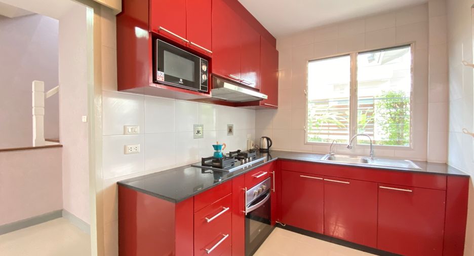 For rent and for sale 3 bedrooms house in San Kamphaeng, Chiang Mai