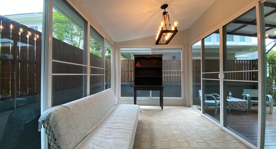 For rent and for sale 3 bedrooms house in San Kamphaeng, Chiang Mai