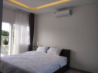 Haus zur Miete und zum Kauf mit 5 Zimmer in Saraphi, Chiang Mai