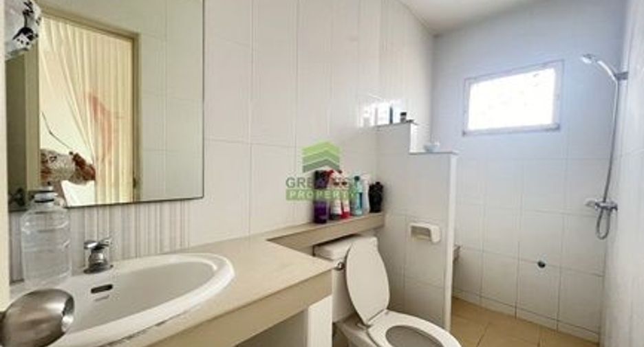 For sale 4 bedrooms townhouse in Bang Khun Thian, Bangkok