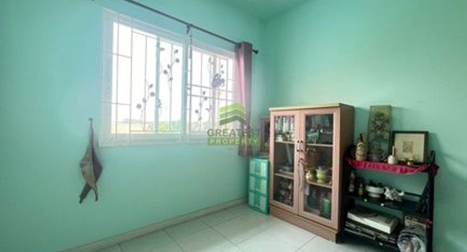 For sale 4 bedrooms townhouse in Bang Khun Thian, Bangkok