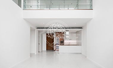 For rent 2 bedrooms condo in Pathum Wan, Bangkok