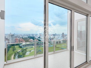 For rent 2 bedrooms condo in Pathum Wan, Bangkok