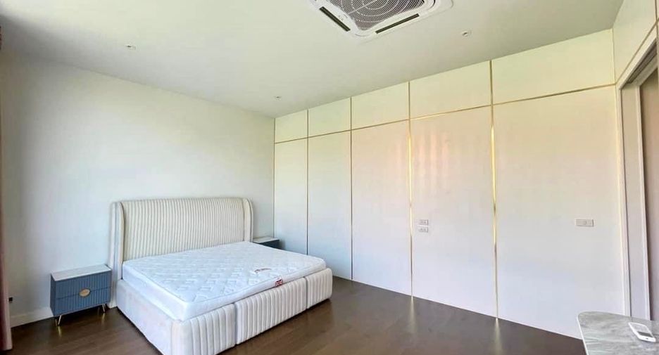 Haus zur Miete mit 4 Zimmer in Bang Kapi, Bangkok