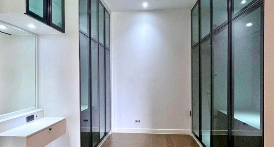 Haus zur Miete mit 4 Zimmer in Bang Kapi, Bangkok