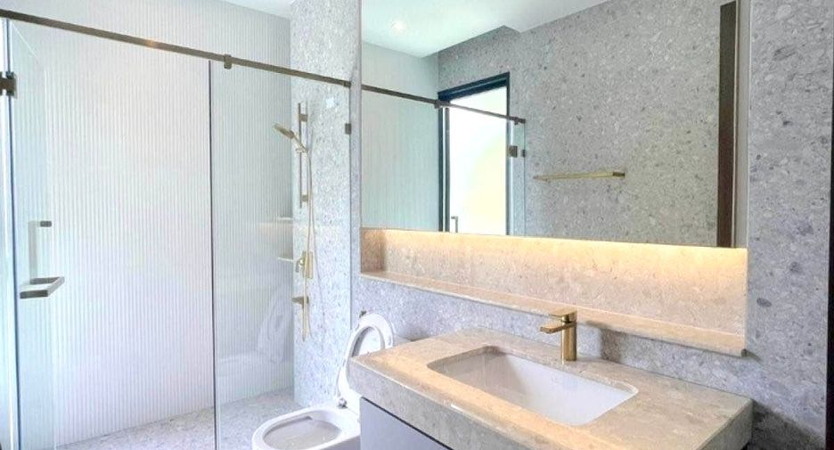Haus zur Miete mit 4 Zimmer in Bang Kapi, Bangkok
