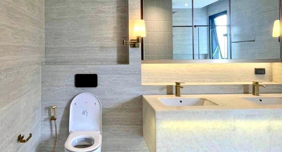 Haus zur Miete mit 4 Zimmer in Bang Kapi, Bangkok