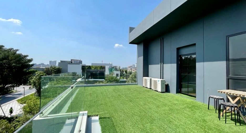 Haus zur Miete mit 4 Zimmer in Bang Kapi, Bangkok