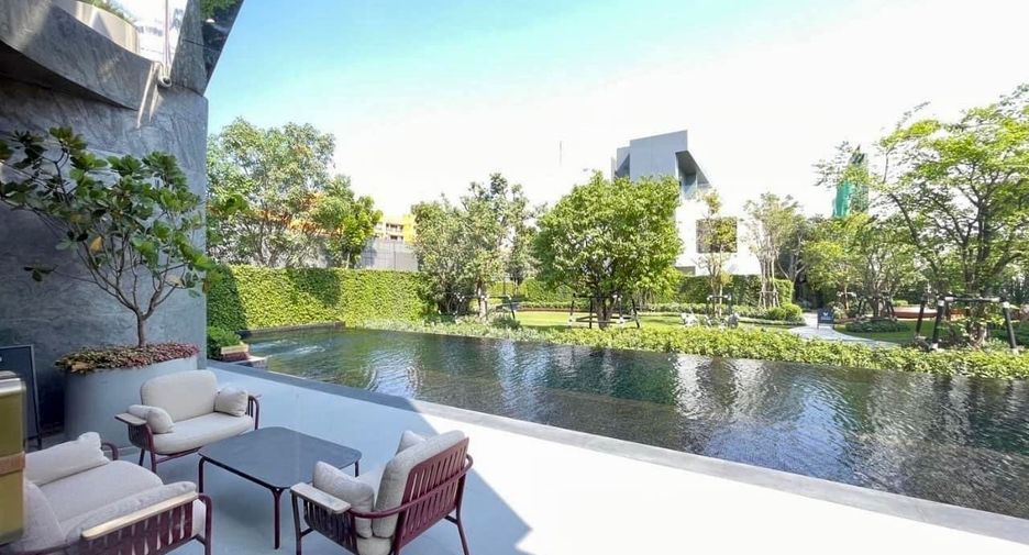 Haus zur Miete mit 4 Zimmer in Bang Kapi, Bangkok