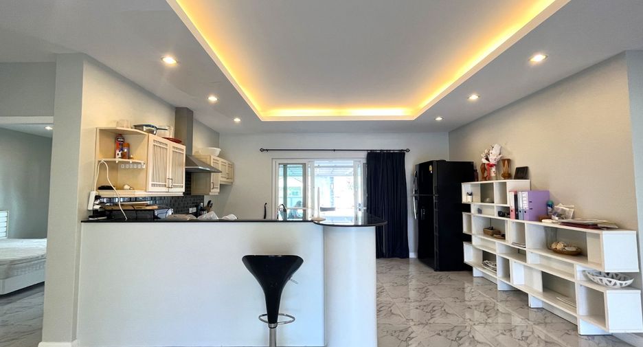 For sale 4 Beds villa in Takua Pa, Phang Nga