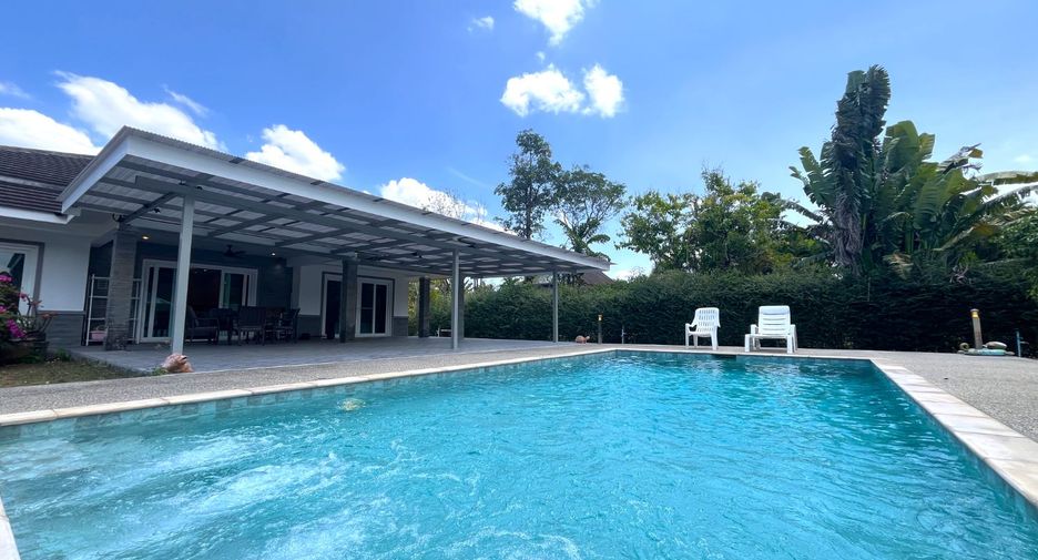 For sale 4 Beds villa in Takua Pa, Phang Nga
