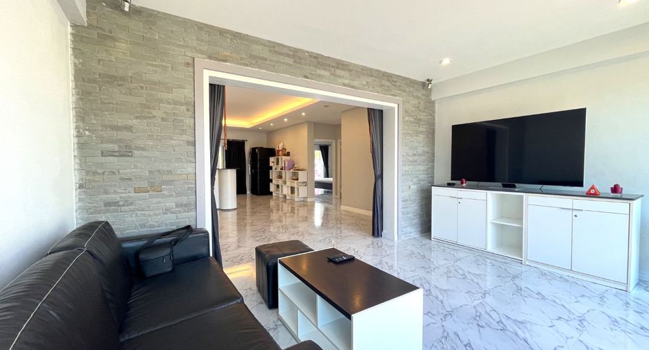 For sale 4 Beds villa in Takua Pa, Phang Nga