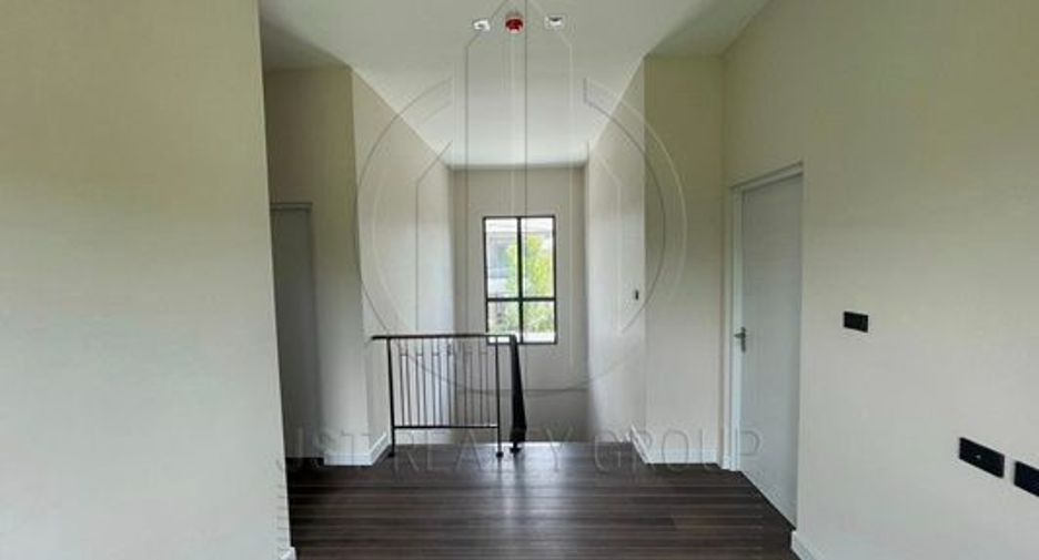 For sale 4 ベッドルーム house in Bang Phli, Samut Prakan