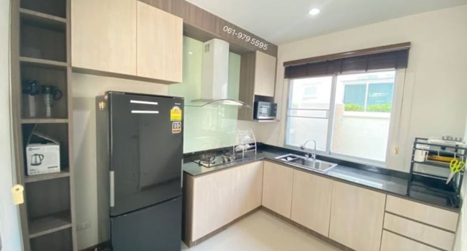 For rent 3 bedrooms house in Si Racha, Chonburi