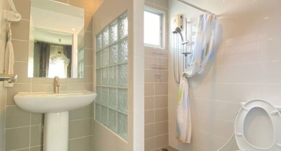 For rent 3 bedrooms house in Si Racha, Chonburi