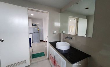 For sale 1 bed condo in Khlong San, Bangkok