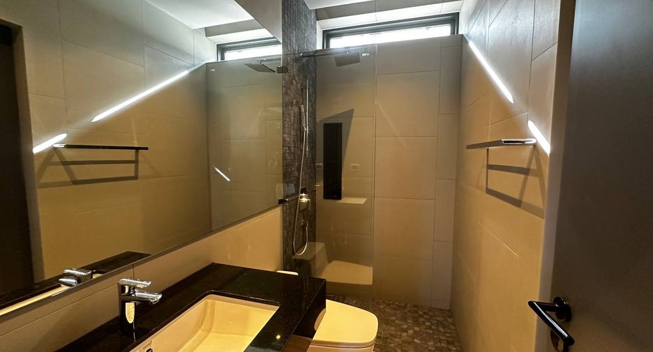 For sale 3 bedrooms villa in Thalang, Phuket