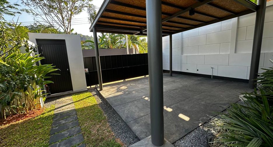 For sale 3 bedrooms villa in Thalang, Phuket