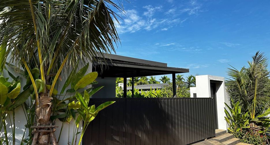 For sale 3 bedrooms villa in Thalang, Phuket