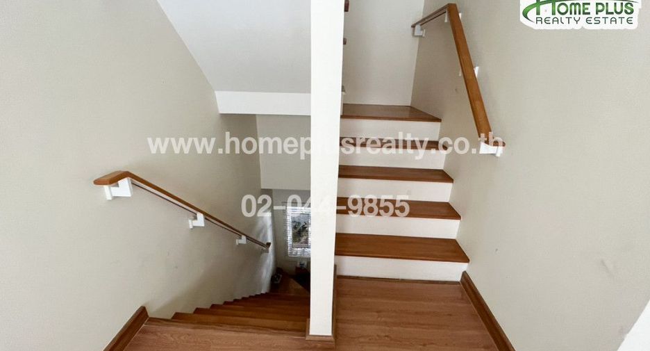 For sale 5 bedrooms townhouse in Bueng Kum, Bangkok
