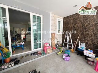 Casa adosada en venta de 5 habitaciones en Bueng Kum, Bangkok