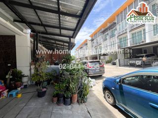 Casa adosada en venta de 5 habitaciones en Bueng Kum, Bangkok