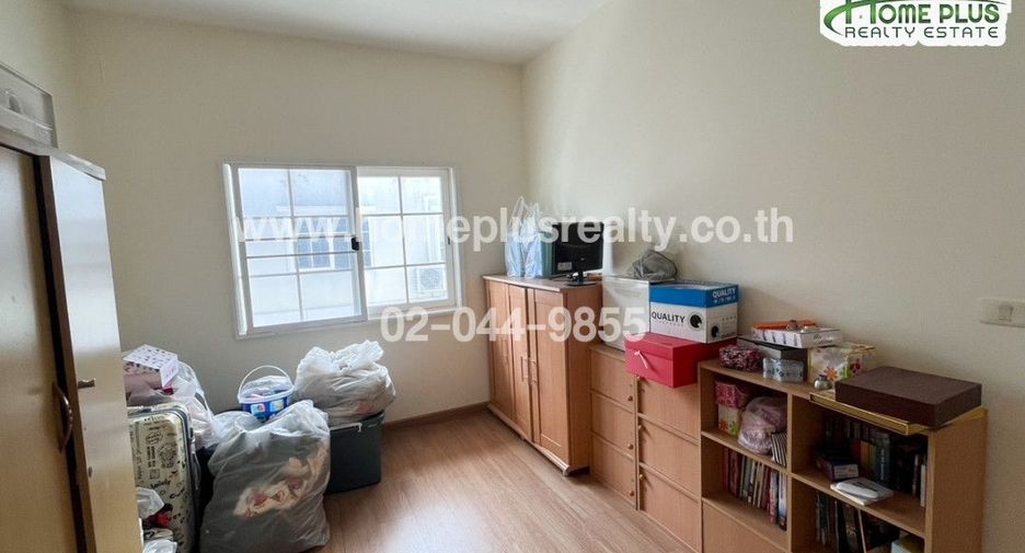 For sale 5 bedrooms townhouse in Bueng Kum, Bangkok