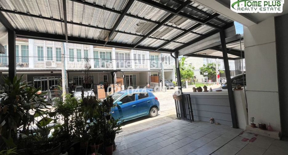 For sale 5 bedrooms townhouse in Bueng Kum, Bangkok