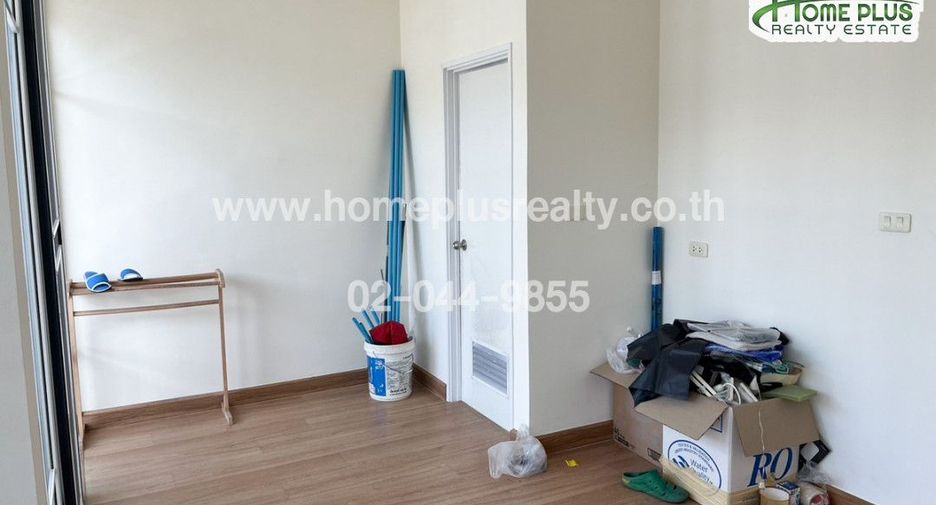 For sale 5 bedrooms townhouse in Bueng Kum, Bangkok