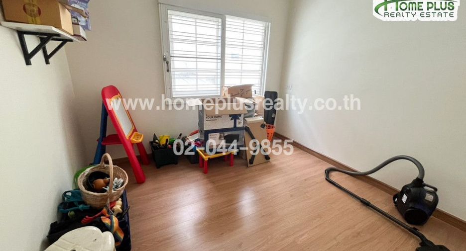For sale 5 bedrooms townhouse in Bueng Kum, Bangkok