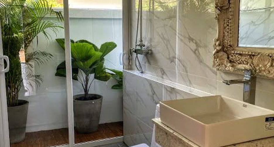 For rent 4 bedrooms villa in Ko Samui, Surat Thani