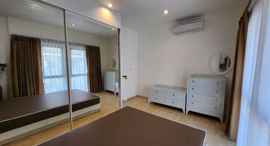 For rent 3 ベッドルーム townhouse in Suan Luang, Bangkok