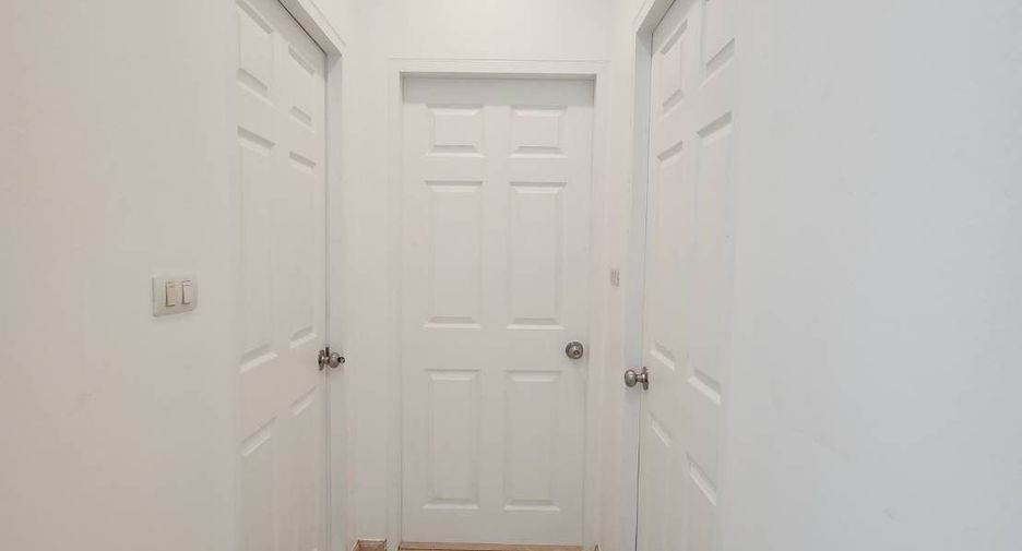 For rent 3 ベッドルーム townhouse in Suan Luang, Bangkok