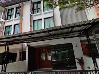 For rent 3 ベッドルーム townhouse in Suan Luang, Bangkok