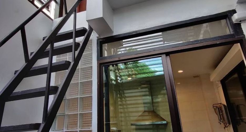 For rent 3 ベッドルーム townhouse in Suan Luang, Bangkok